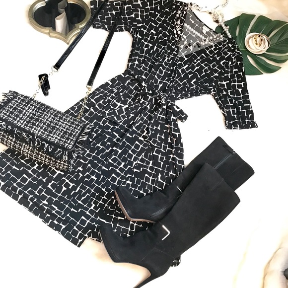 Black and white print 3/4 sleeve dress w bogo top! - Picture 2 of 8